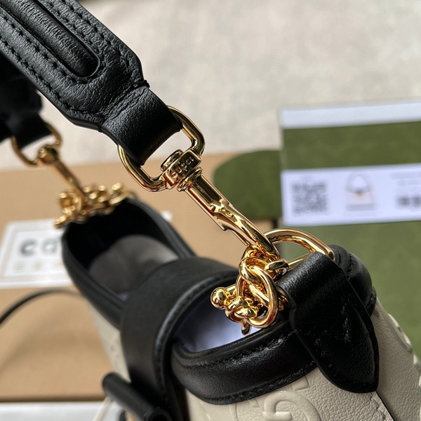 グッチバッグ角部分ディテール